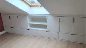 Einbauschrank_DachschrÑge