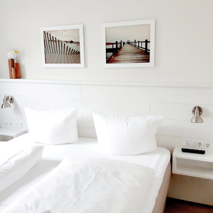 Kopfteil_Bett_Ferienwohnung_q