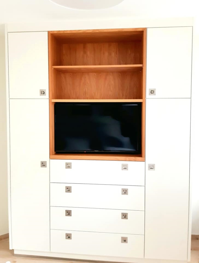 Schrank_Ferienwohnung1